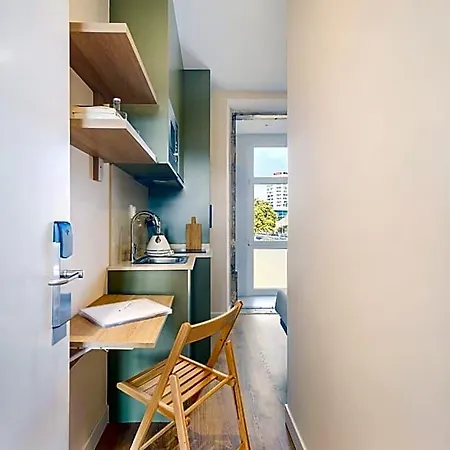 Metropolitan Living - Campolide Apartamento *